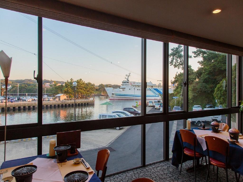 View Hotel Ики Экстерьер фото